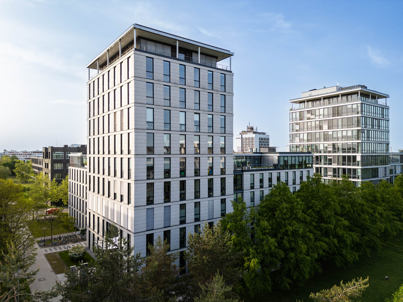 Luftbild des Bürogebäudes Denkraum München