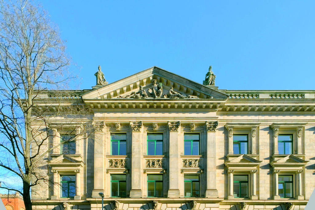 Außenansicht der oberen Stockwerke des Bürohauses Hannover