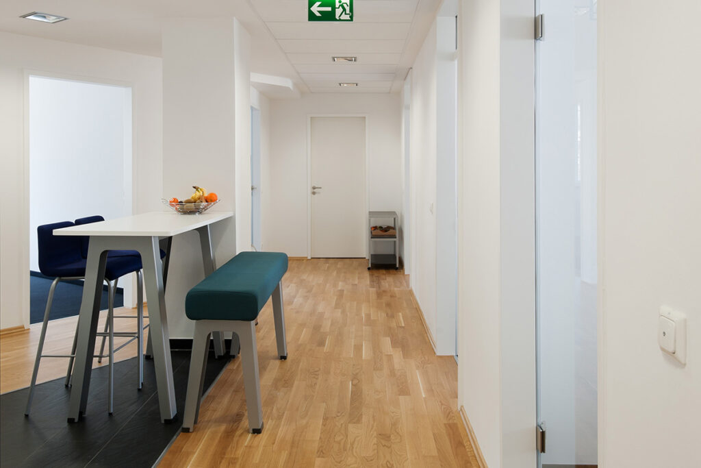 Flur im Bürohaus Lessingstraße in München